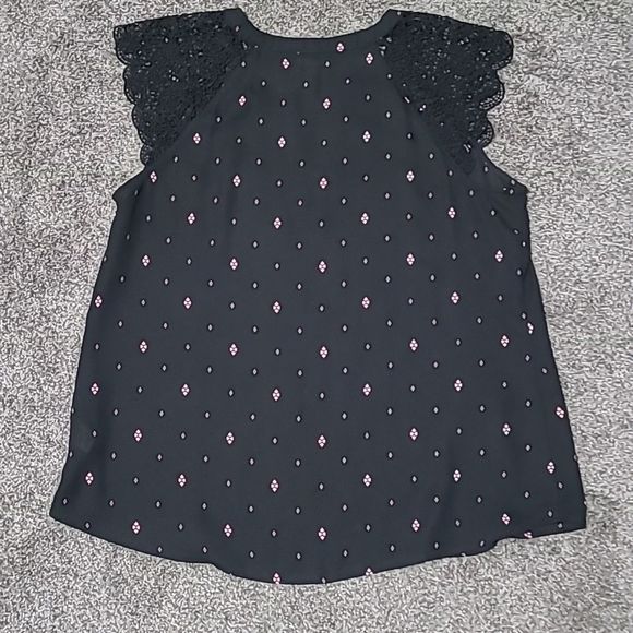 Lace Blouse - Picture 5 of 8